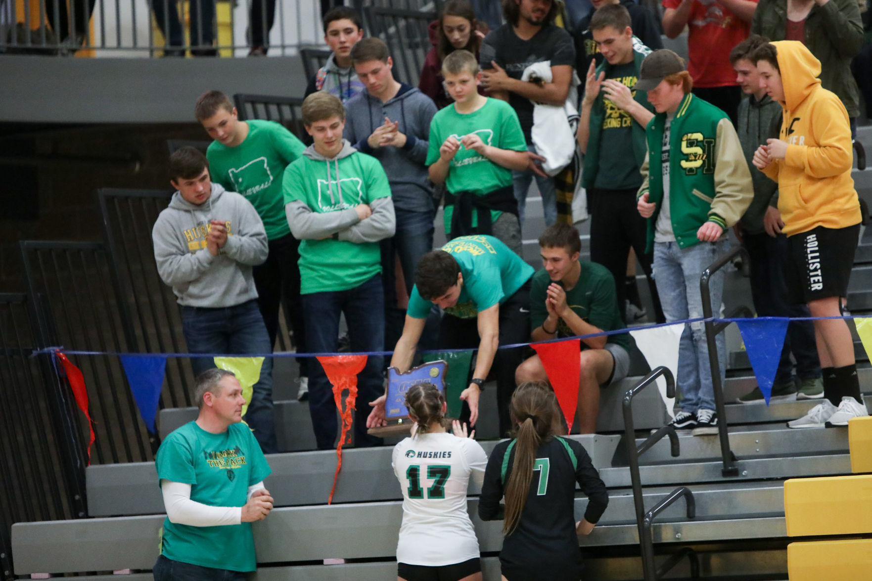 Sweet Home vs. Valley Catholic Volleyball Championship